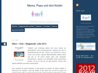 Mama, Papa und drei Kinder